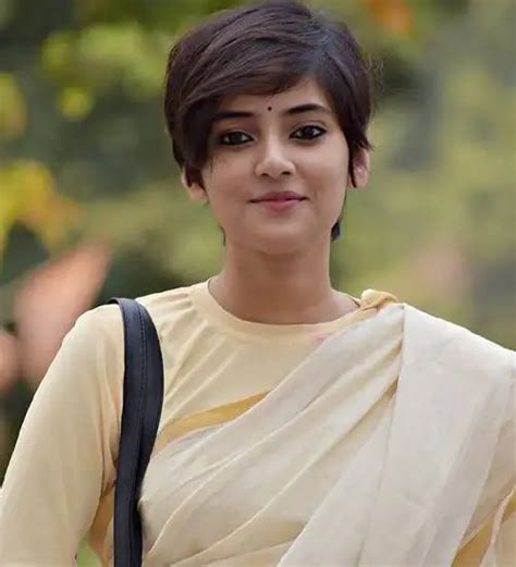 short hair indian|23 Iconic Short Hairstyles for Indian Women to Try in 2024.